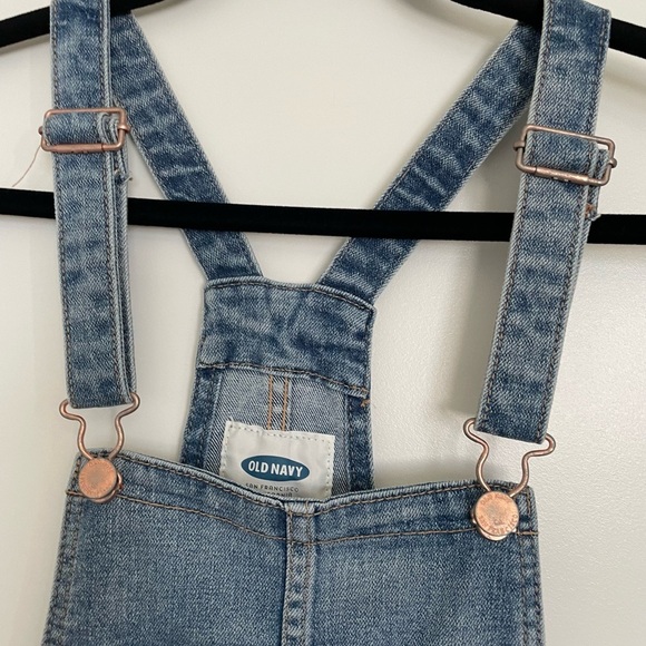 Old Navy Denim Jean Overalls Size 2  Coastal Cowgirl Classic Chic  EUC - Picture 3 of 9